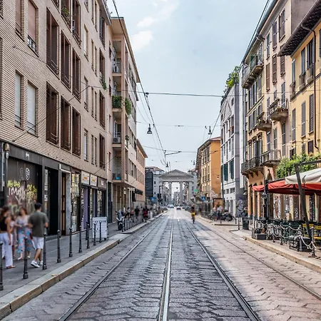 2 Pax Wi-fi Porta Ticinese Milaan